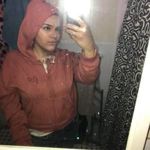 Meet your Posher, Elyse